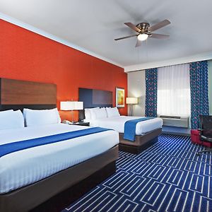 Holiday Inn Express & Suites Houston East By Ihg